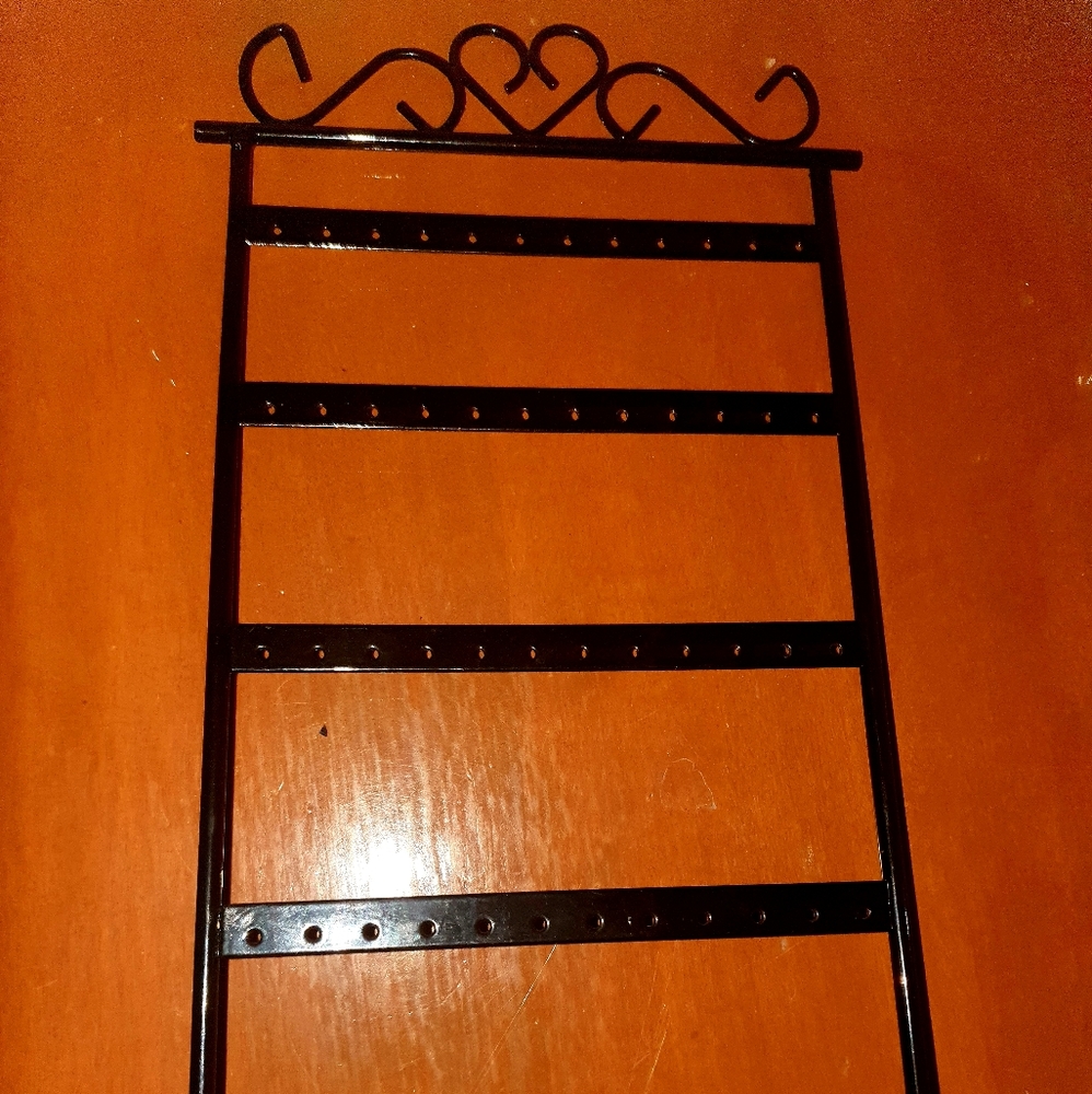 Earrings stand